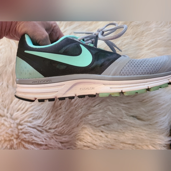 NIKE Womens Zoom Mint Green Gray Running Walking Shoe Size 9 - Picture 7 of 7